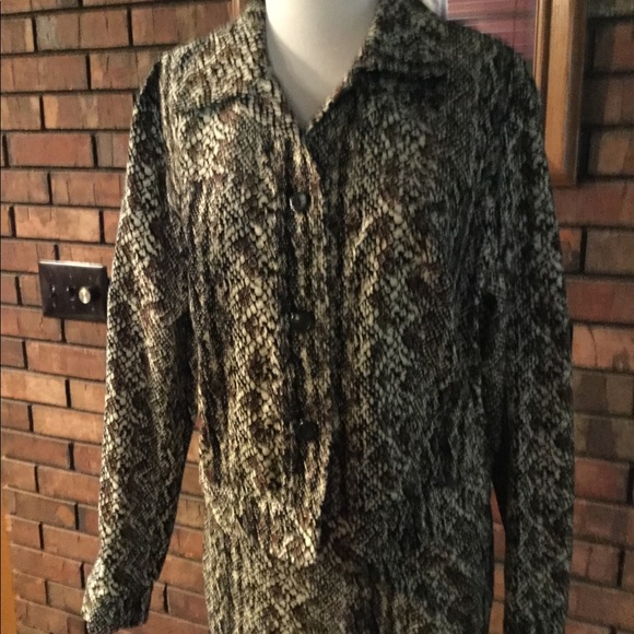 2pc. Faux python suit - Picture 2 of 3